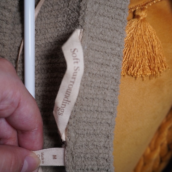 Soft Surroundings Women Beige Cozy Chenille Sweater Pullover Tunic Size Medium - Picture 9 of 9